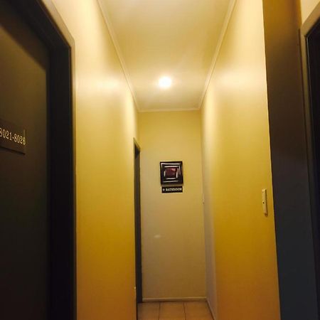 Hostel Kiwi Airport Backpackers Auckland Exterior foto